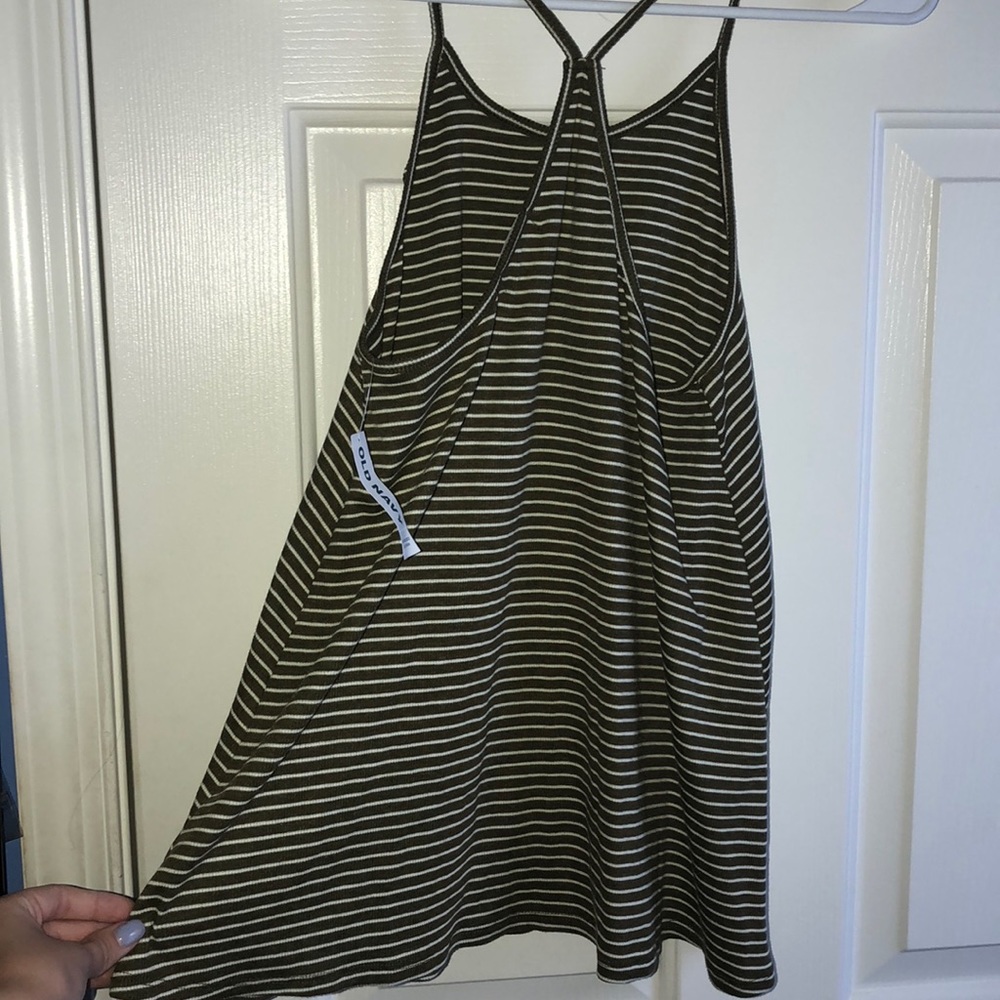 Brand 🆕 w/ tags old navy green striped tank top - Picture 6 of 6